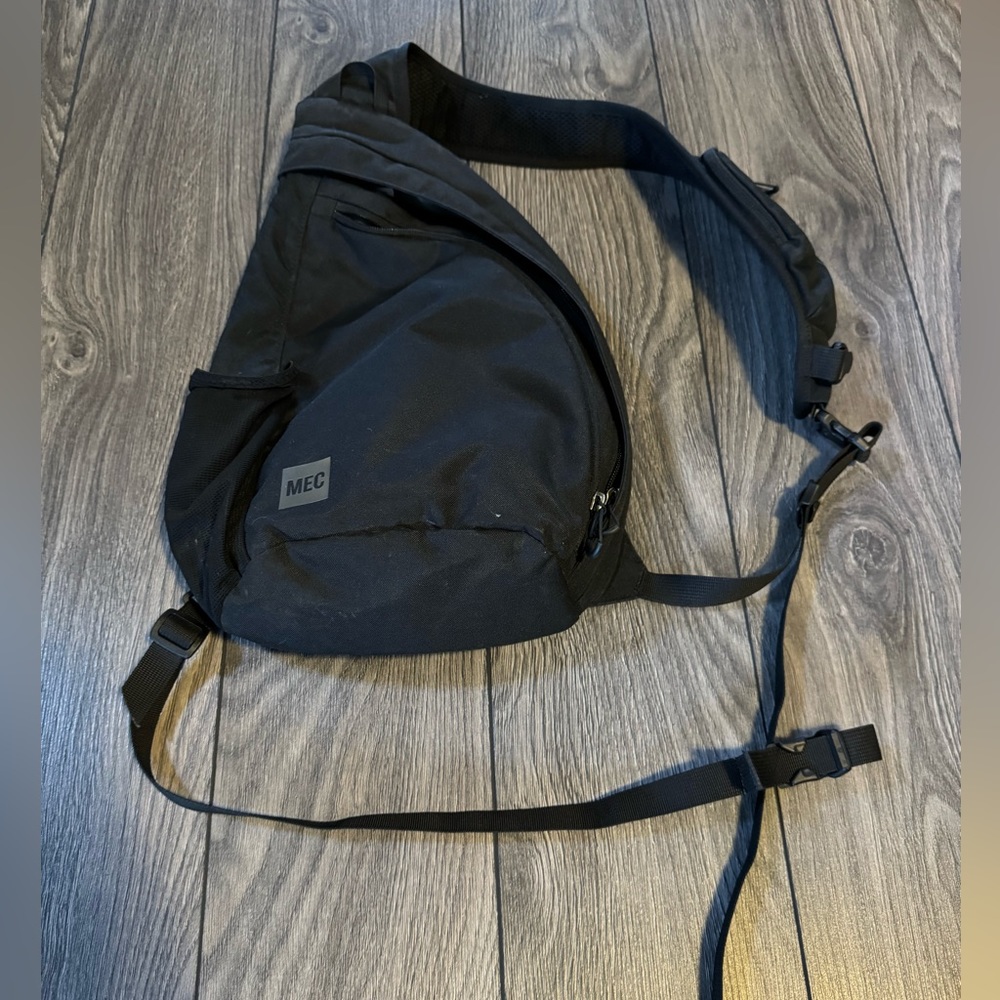 MEC crossbody sling bag